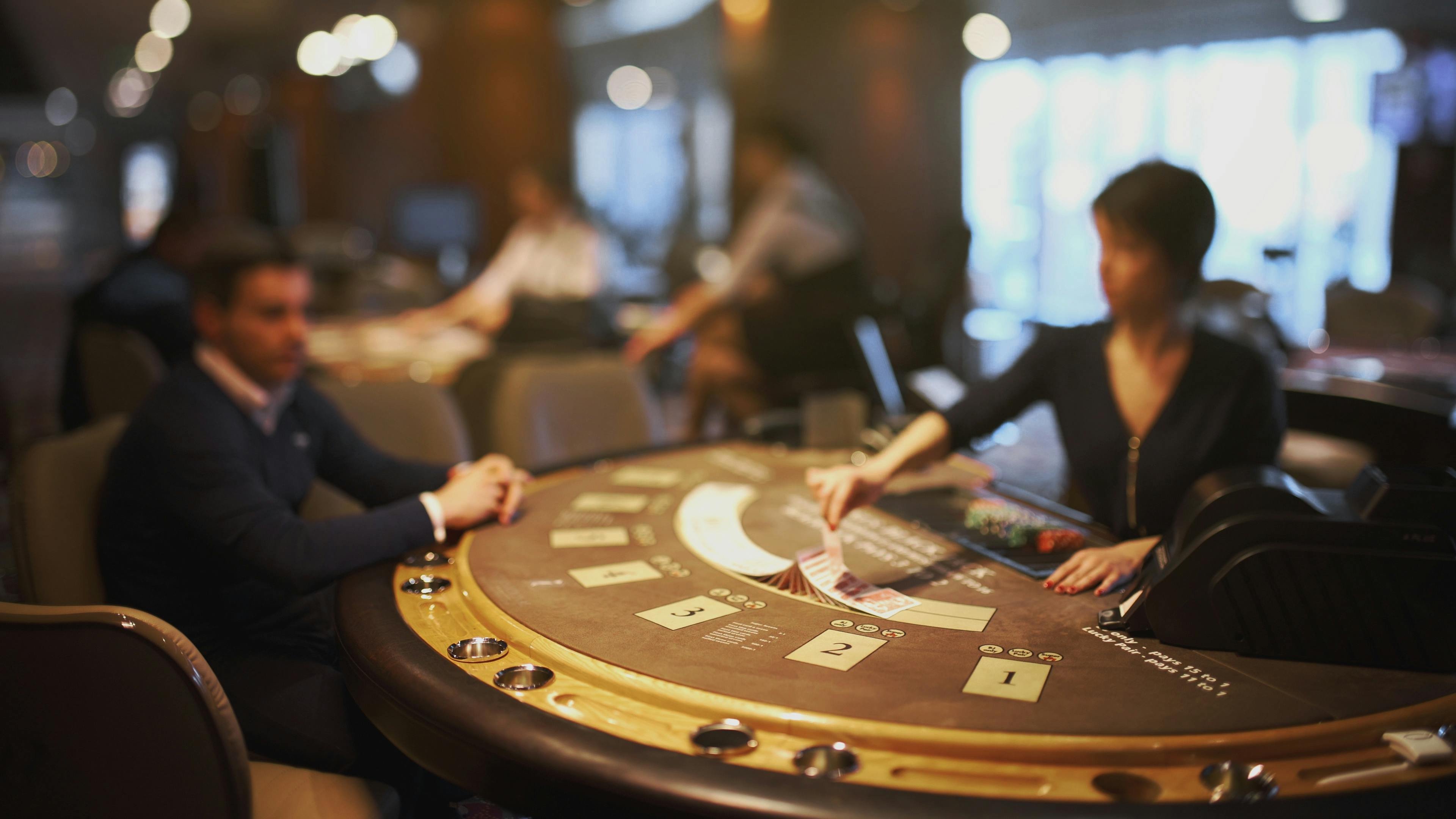 Giao diện sảnh game slot online và game bài tại 69win Việt Nam